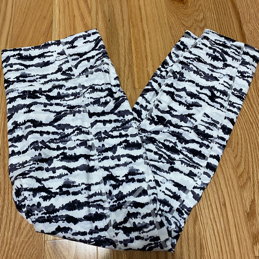 Fabletics oasis high waisted leggings size XL